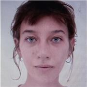 Professeure particuliere spécialisée en philosophie donne cours de soutien pour élève de première ou de terminale